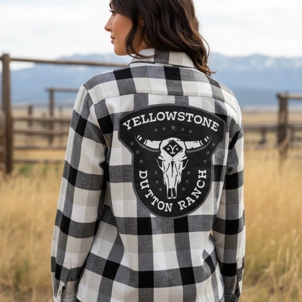 Yellowstone- Dutton Ranch Flannel Shirt Black-White Plaid Shirt with Graphic Sm
